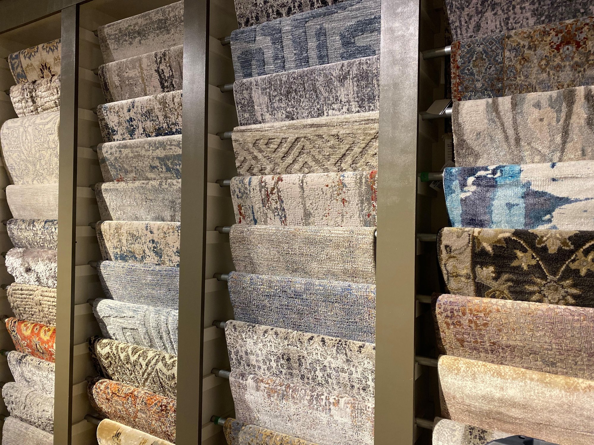The 5 Best Area Rug Stores in Edmonton (Ratings & Reviews)